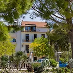 Center - Free Parking Apartman