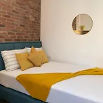 Center - Free Parking Apartman