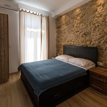 Apartment Center