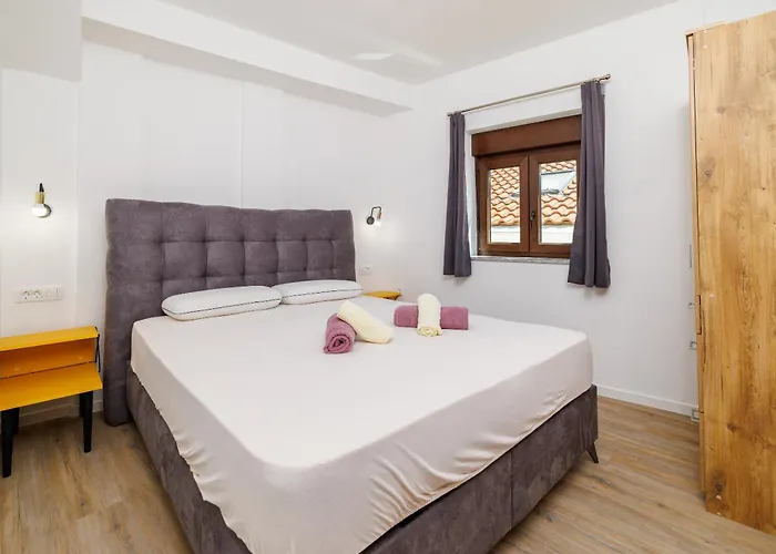 Apartament Center *